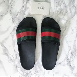GUCCI Pursuit Rubber Slide Sandal
